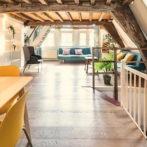  Appartement The Hendrik House In Old Town België